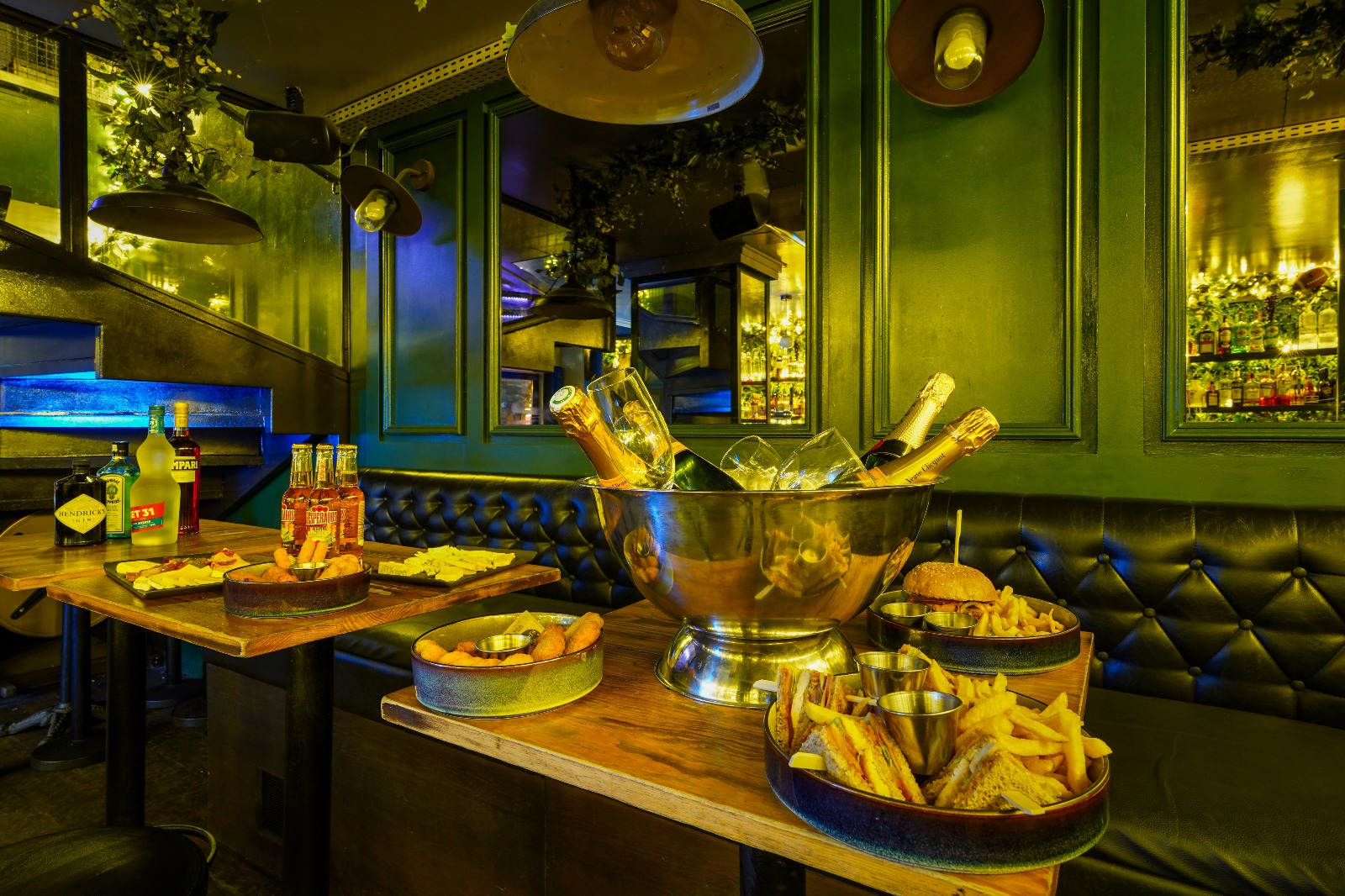 Pub Saint Michel | Bars sportifs à Paris | FANZO
