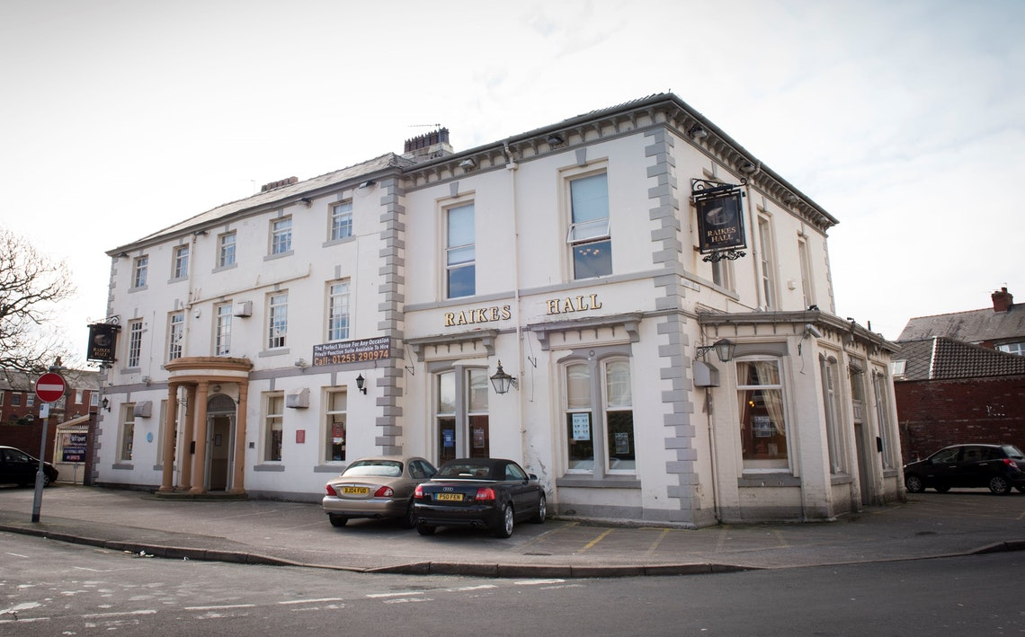 Raikes Hall sports pubs in Blackpool FANZO