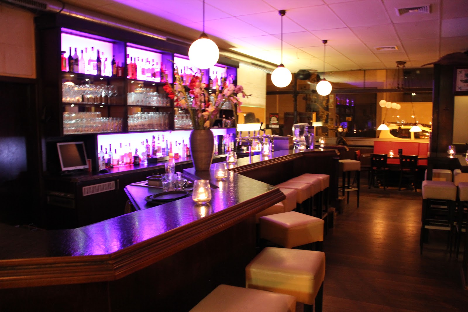 Café Bar Josephine Sportkneipen in Ludwigshafen DAZN bar finder