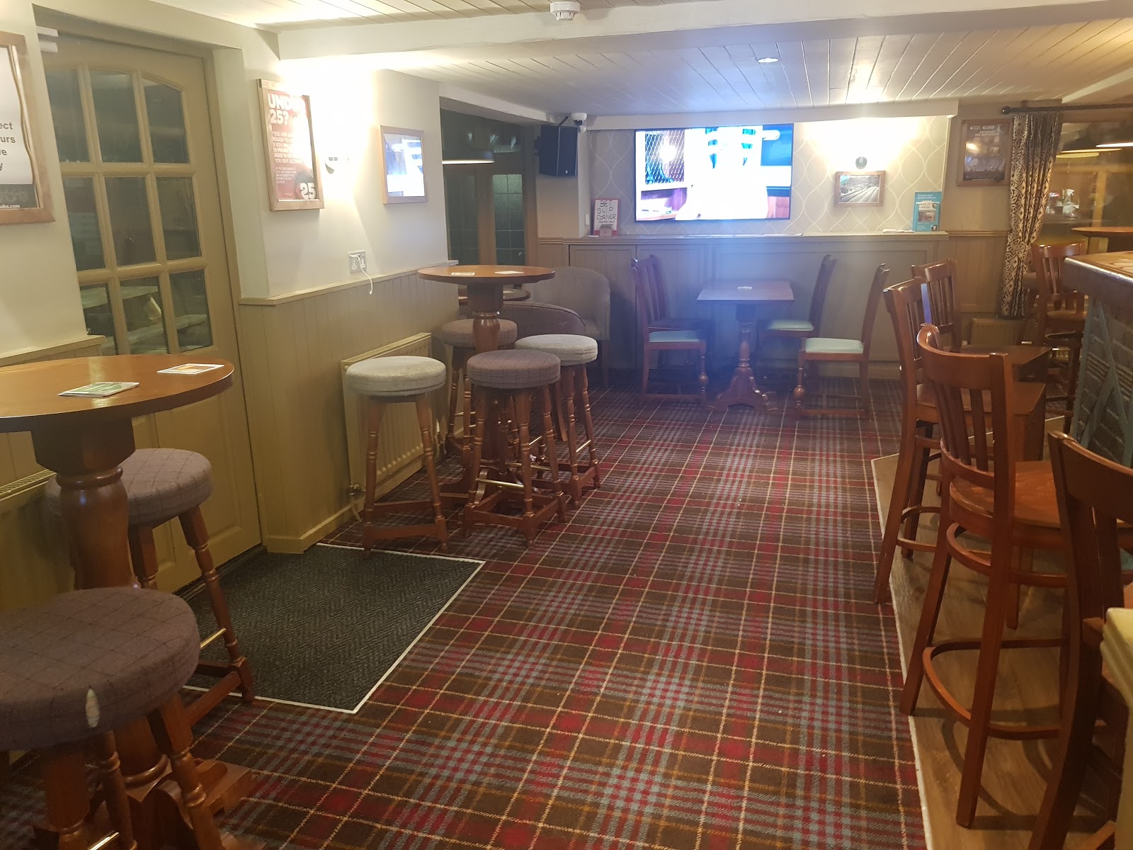 Sportsman Stopsley in Luton Reviews & Booking FANZO