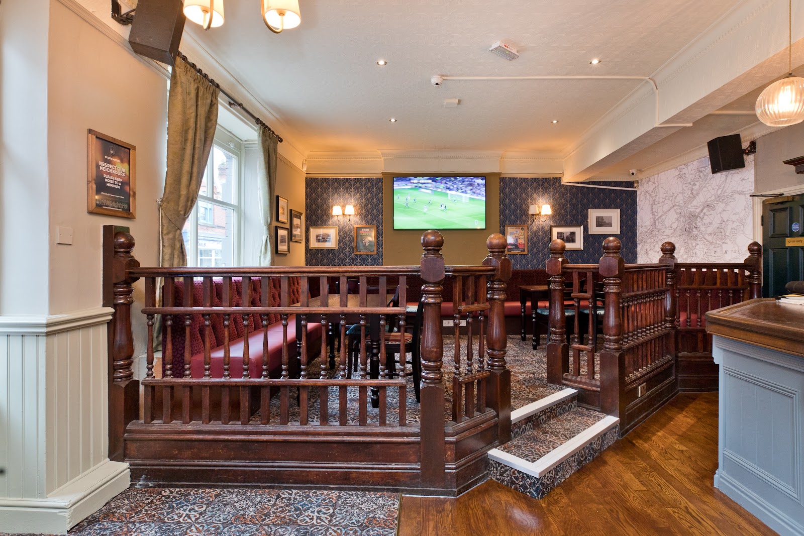 CastellNedd Arms Neath in Neath Reviews & Booking FANZO