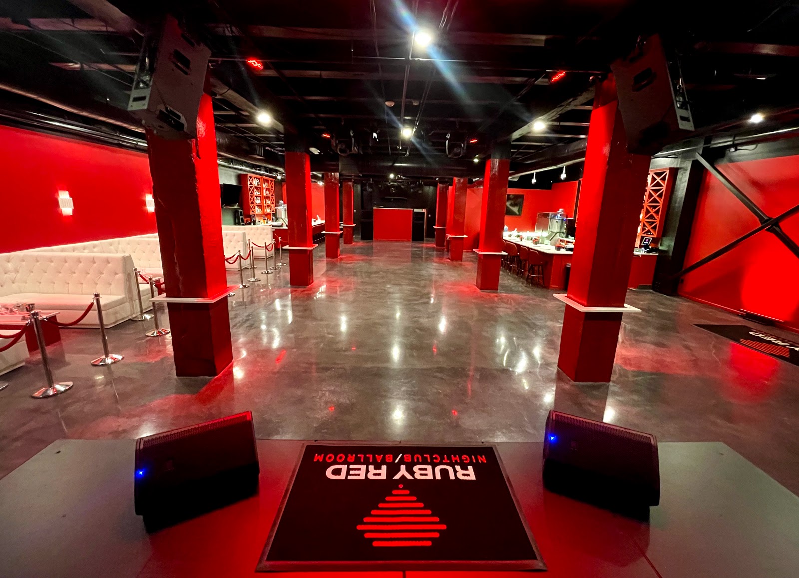 Ruby Red Nightclub & Ballroom | Sports Bar in Tulsa