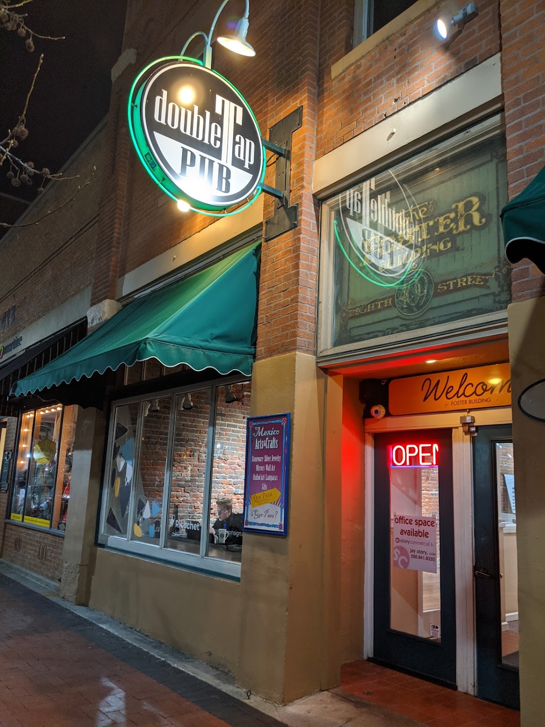 Double Tap Pub | Sports Bar in Boise