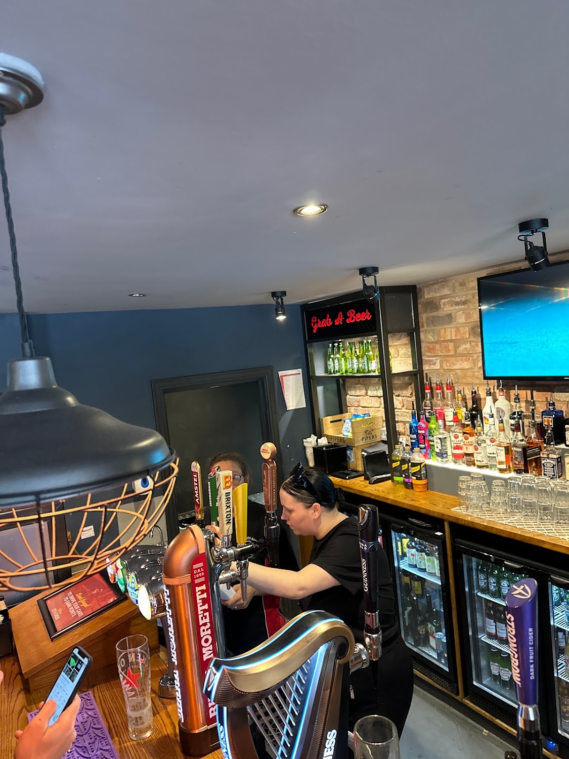 Rileys Victoria | Sports Bar in Victoria
