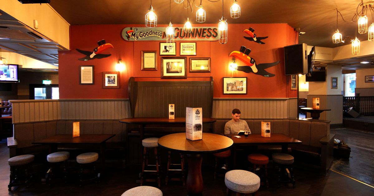 O'Sheas Irish Bar in Manchester Reviews & Booking FANZO