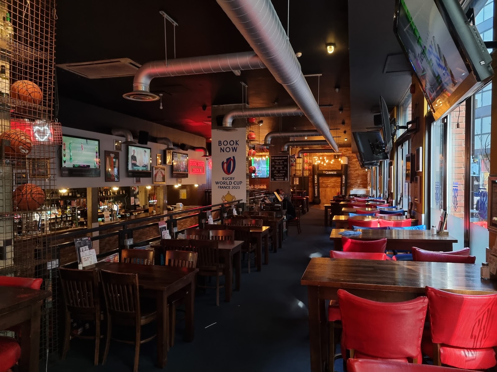 Sports Bar & Grill Farringdon in Islington Reviews & Booking FANZO